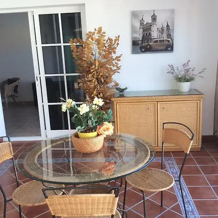 Villa Las Rocas *